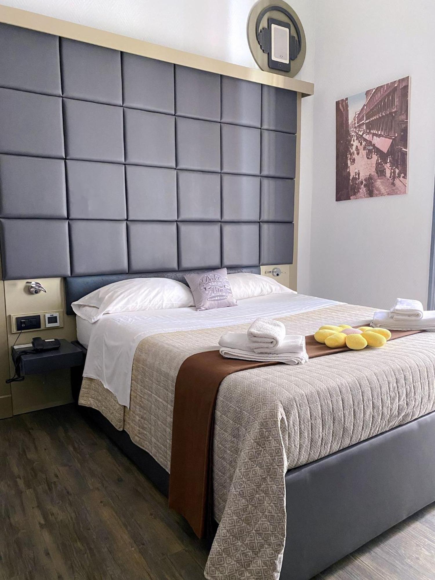 Dolce Vita Rooms Neapel Exterior foto